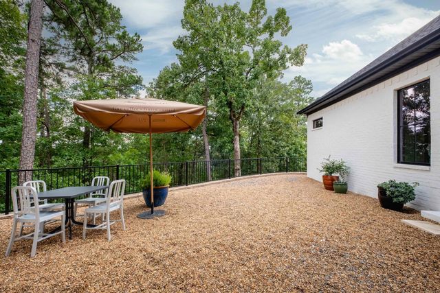 203 Haywood Drive, Little Rock, AR 72223