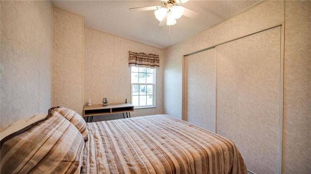 226 DOUGLAS PARK AVENUE, Davenport, FL 33897