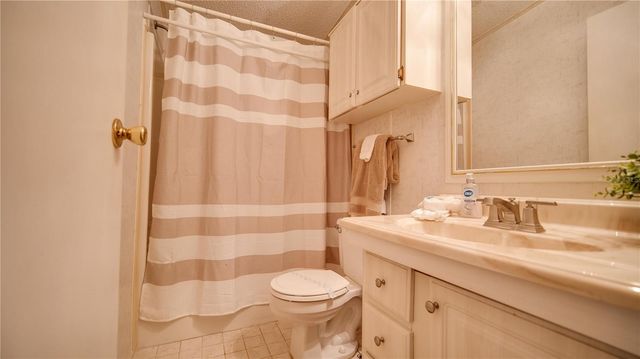 226 DOUGLAS PARK AVENUE, Davenport, FL 33897