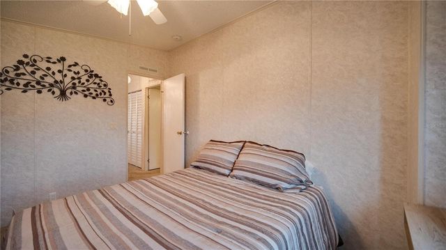 226 DOUGLAS PARK AVENUE, Davenport, FL 33897