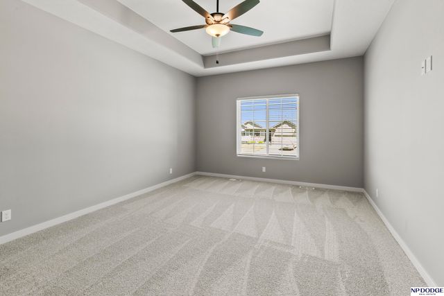 9228 S 71 Avenue, Papillion, NE 68133