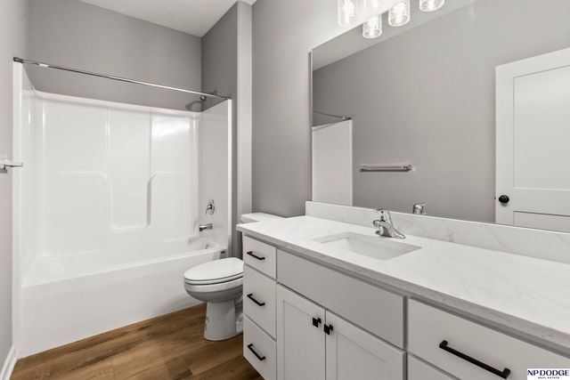 9228 S 71 Avenue, Papillion, NE 68133