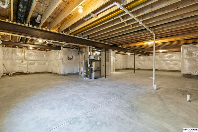 9228 S 71 Avenue, Papillion, NE 68133