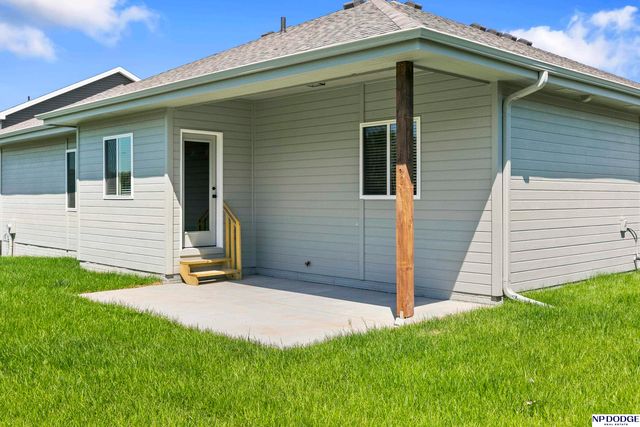 9228 S 71 Avenue, Papillion, NE 68133