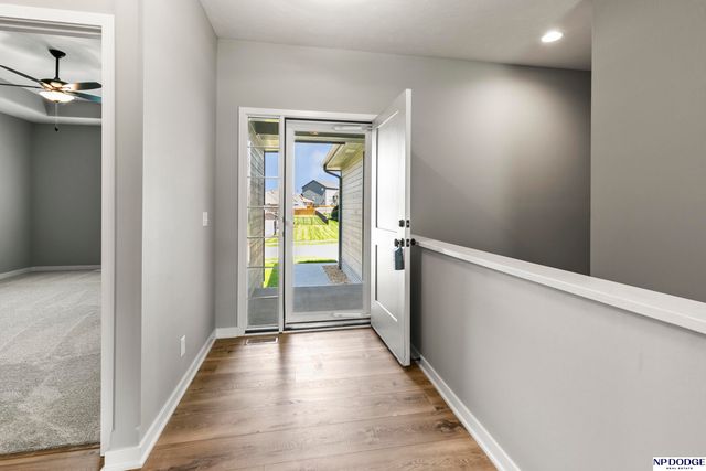 9228 S 71 Avenue, Papillion, NE 68133