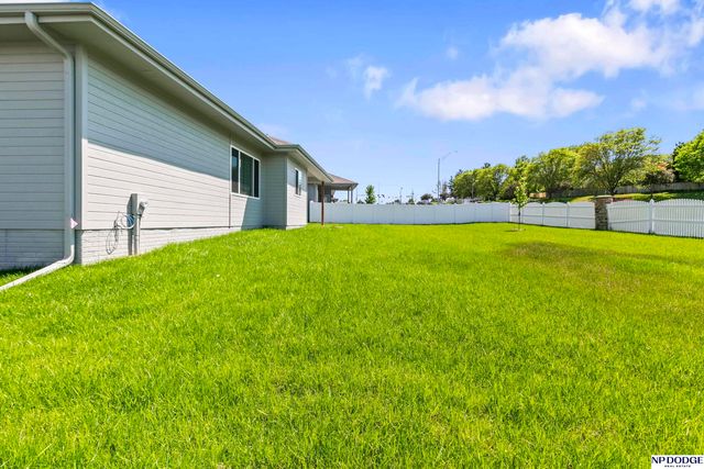 9228 S 71 Avenue, Papillion, NE 68133