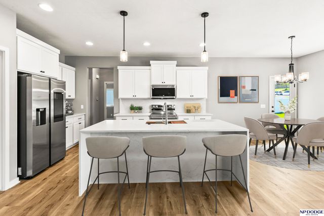 9228 S 71 Avenue, Papillion, NE 68133