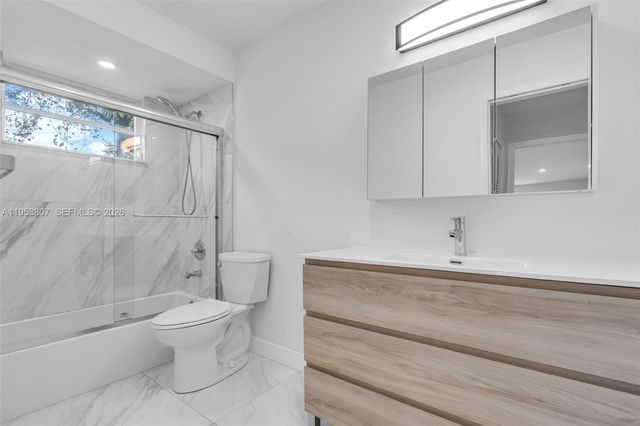 1769 Wa Kee Na Dr, Miami, FL 33133