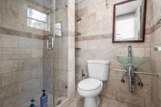 1769 Wa Kee Na Dr, Miami, FL 33133