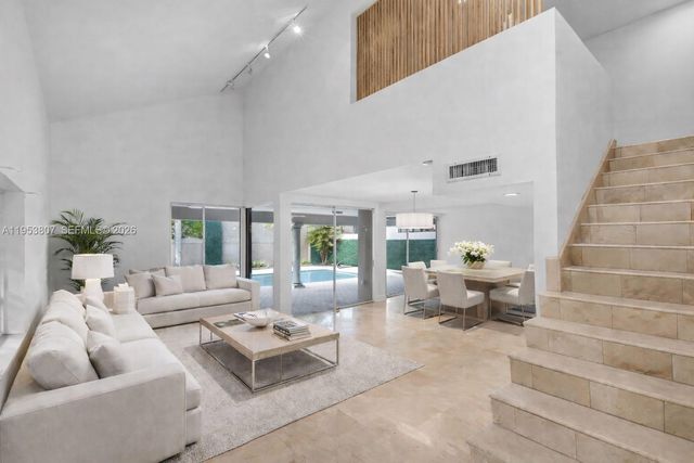 1769 Wa Kee Na Dr, Miami, FL 33133