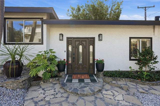 3013 Maple Avenue, Manhattan Beach, CA 90266