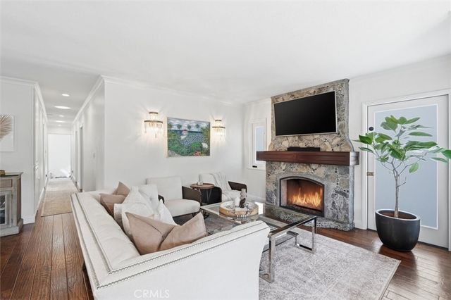 3013 Maple Avenue, Manhattan Beach, CA 90266