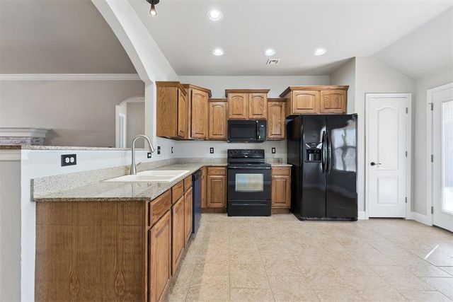 2504 SE 11th Street, Moore, OK 73160