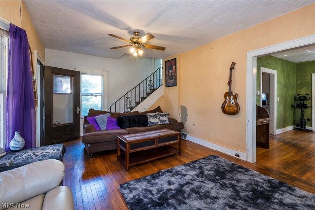 1333 Nicholson Avenue, Lakewood, OH 44107
