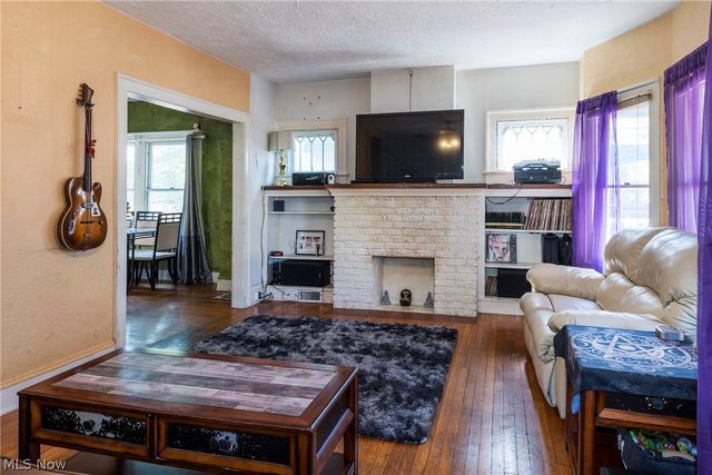 1333 Nicholson Avenue, Lakewood, OH 44107