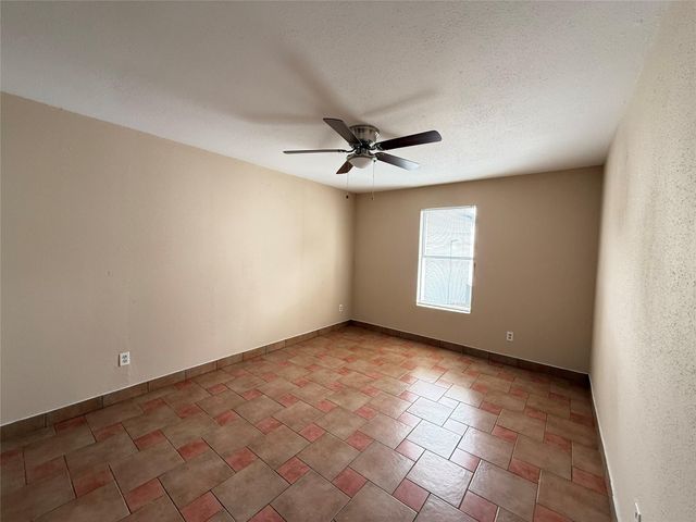 7200 Clarewood Drive 605, Houston, TX 77036