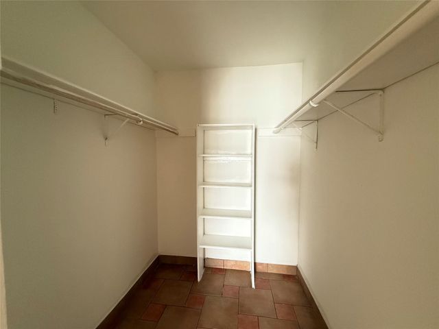 7200 Clarewood Drive 605, Houston, TX 77036