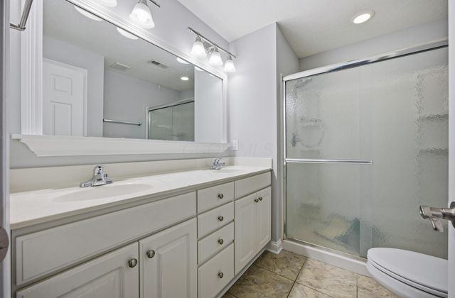 4222 Bradhurst Drive, 15, Dublin, OH 43016