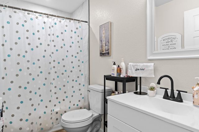 5811 Lake Granbury Trail, Granbury, TX 76048