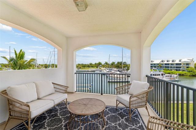 3036 CHRISTOPHERS WATCH LANE, Ruskin, FL 33570