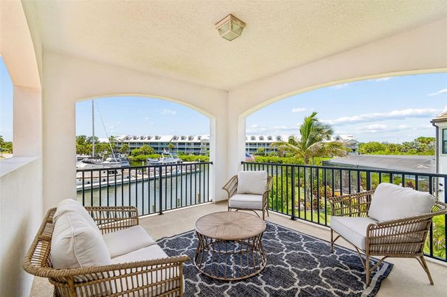 3036 CHRISTOPHERS WATCH LANE, Ruskin, FL 33570