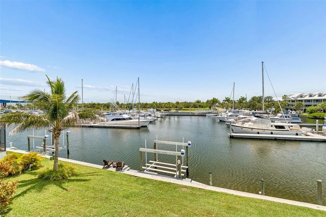 3036 CHRISTOPHERS WATCH LANE, Ruskin, FL 33570