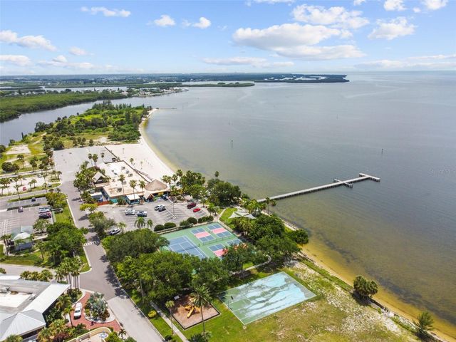 3036 CHRISTOPHERS WATCH LANE, Ruskin, FL 33570