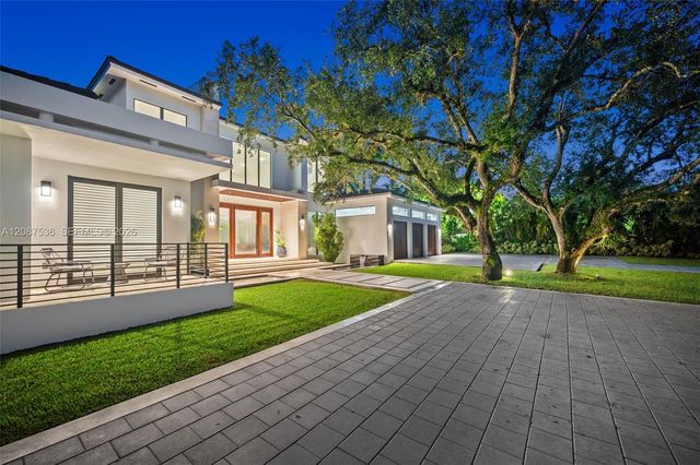 8920 SW 96th Street, Miami, FL 33176