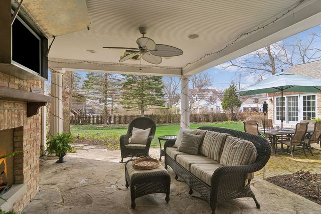 630 S Beverly Lane, Arlington Heights, IL 60005