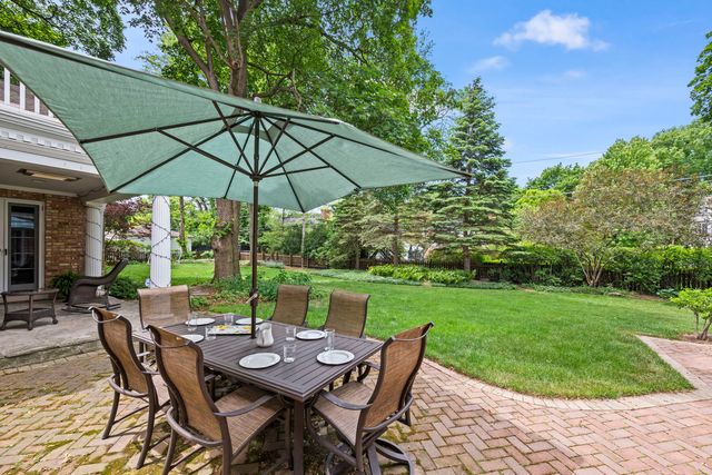 630 S Beverly Lane, Arlington Heights, IL 60005