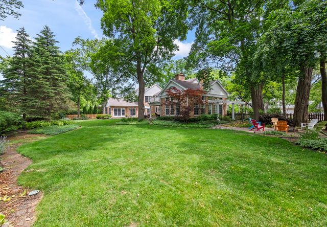 630 S Beverly Lane, Arlington Heights, IL 60005