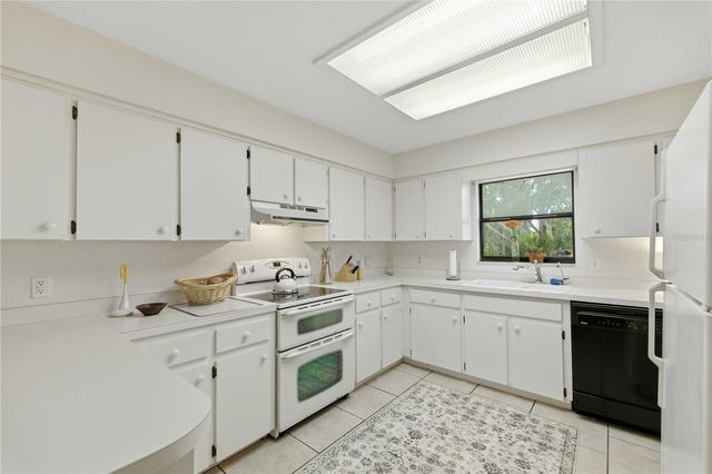 5999 NW 90TH AVENUE, Ocala, FL 34482
