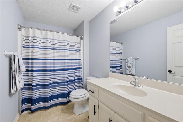 704 Highland Drive, Leavenworth, KS 66048