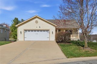 704 Highland Drive, Leavenworth, KS 66048