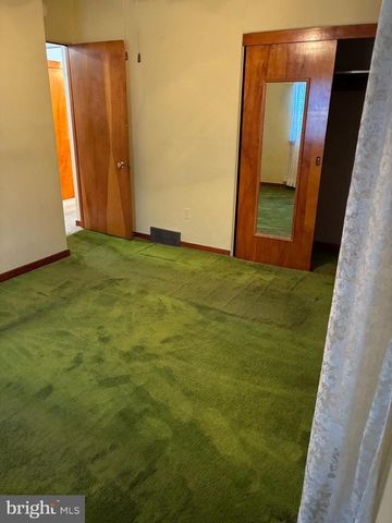 11 W HIGHLAND AVE, Enola, PA 17025