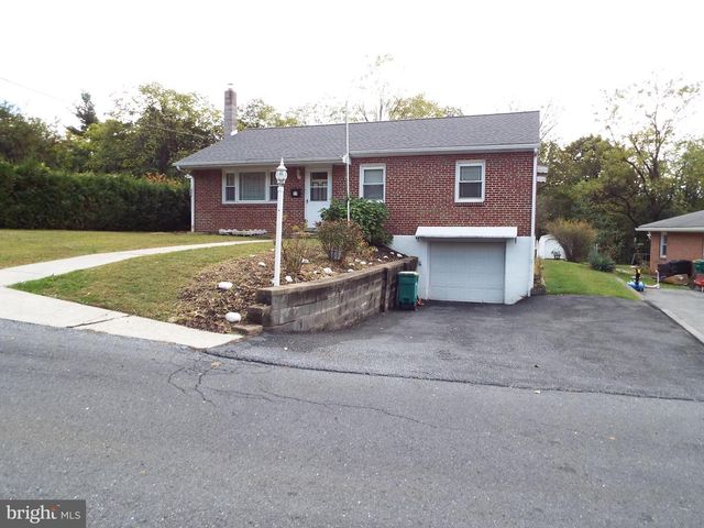 11 W HIGHLAND AVE, Enola, PA 17025