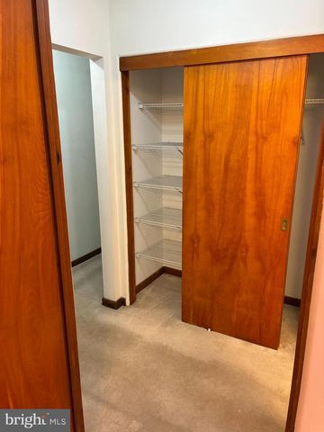 11 W HIGHLAND AVE, Enola, PA 17025