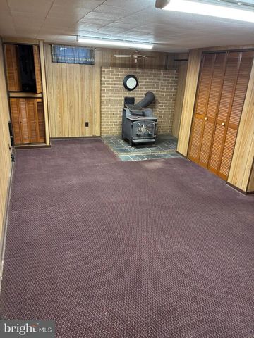 11 W HIGHLAND AVE, Enola, PA 17025