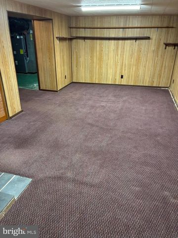 11 W HIGHLAND AVE, Enola, PA 17025