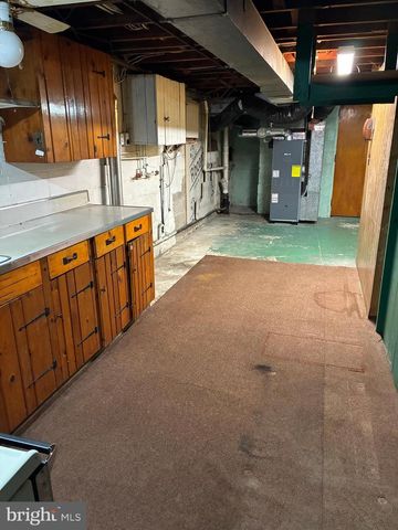 11 W HIGHLAND AVE, Enola, PA 17025