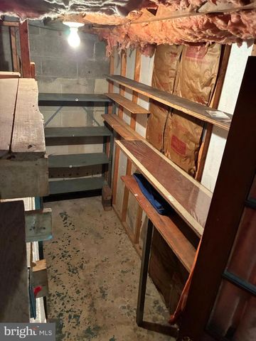 11 W HIGHLAND AVE, Enola, PA 17025