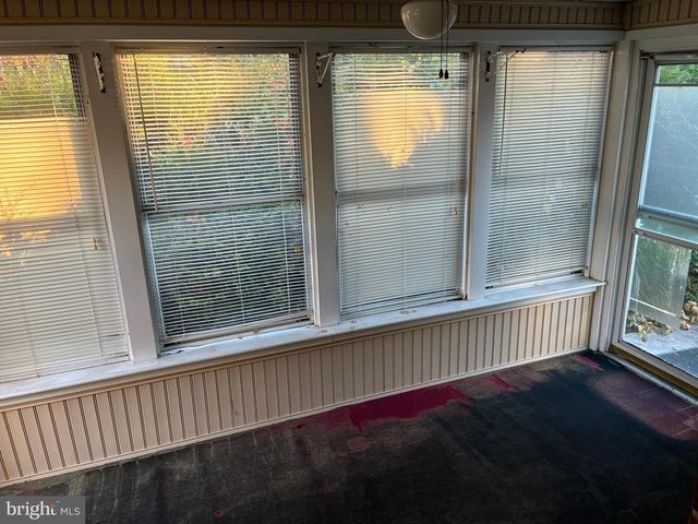 11 W HIGHLAND AVE, Enola, PA 17025