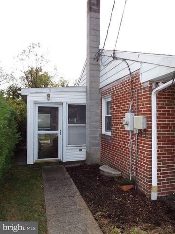 11 W HIGHLAND AVE, Enola, PA 17025
