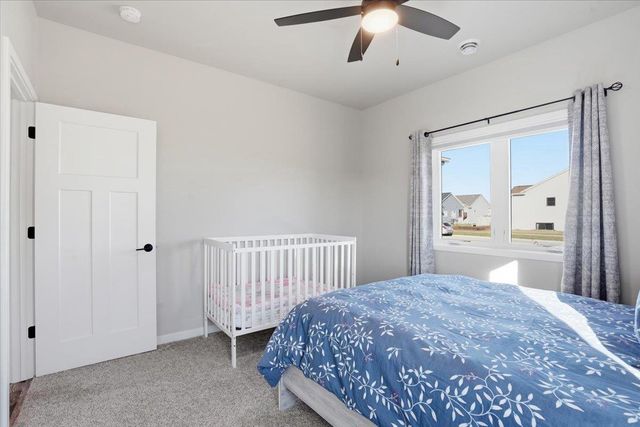 562 Stonewood Court, Evansville, WI 53536