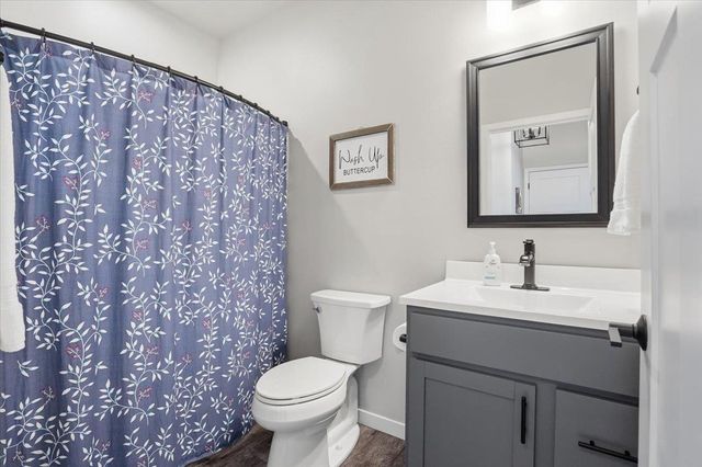 562 Stonewood Court, Evansville, WI 53536