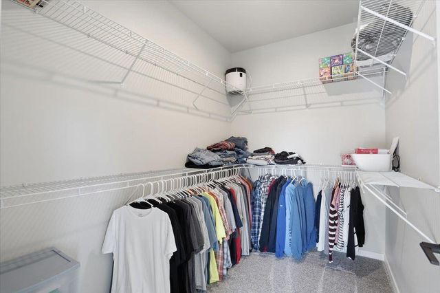 562 Stonewood Court, Evansville, WI 53536