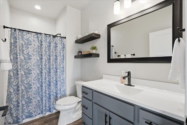 562 Stonewood Court, Evansville, WI 53536