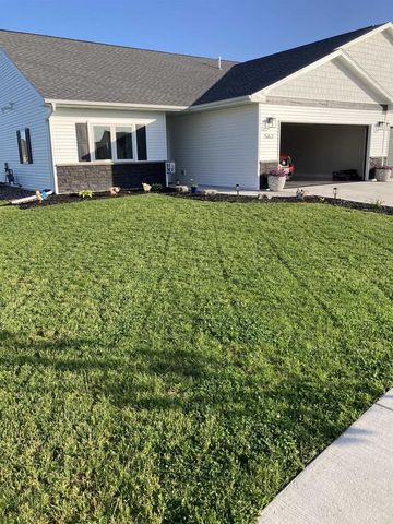 562 Stonewood Court, Evansville, WI 53536