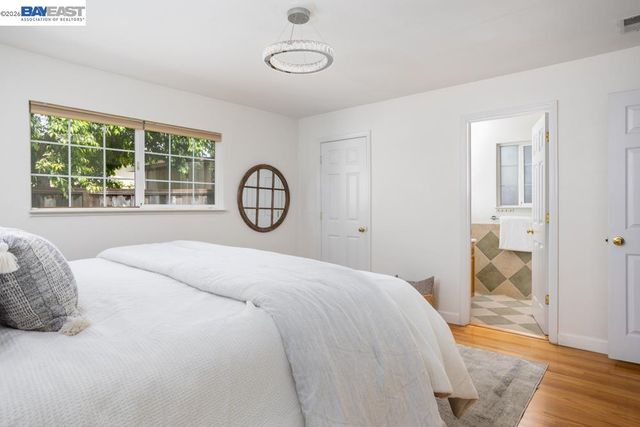 924 Lambaren Ave, Livermore, CA 94551