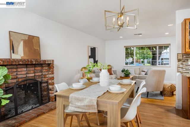 924 Lambaren Ave, Livermore, CA 94551